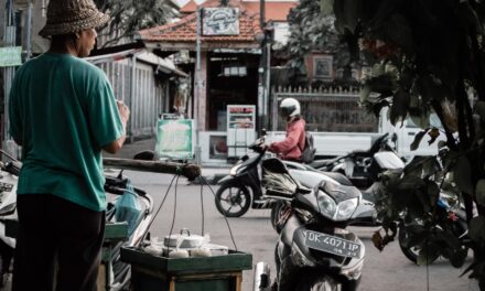 Indonesia, vita e morte di 300 scrutatori